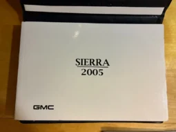 
										2005 GMC Sierra 2500HD SLT 4×4 full									