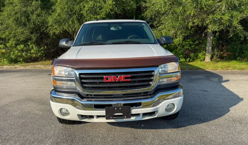 
								2005 GMC Sierra 2500HD SLT Extended Cab full									