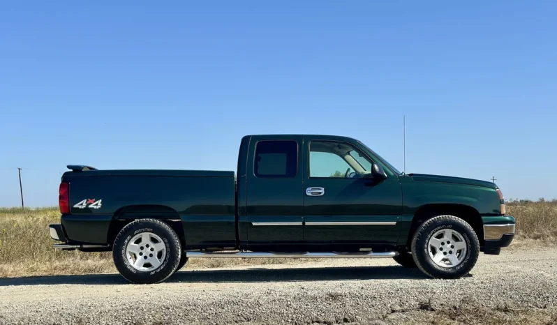 
								2006 Chevrolet Silverado 1500 LT 4×4 full									