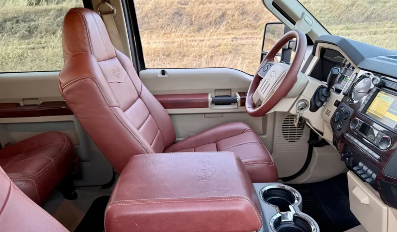 
								2009 Ford F-250 King Ranch Crew Cab Power Stroke full									