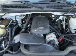 
										2005 GMC Sierra 2500HD SLT 4×4 full									