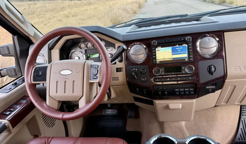 
								2009 Ford F-250 King Ranch Crew Cab Power Stroke full									
