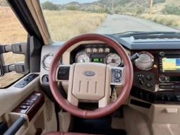 
										2009 Ford F-250 King Ranch Crew Cab Power Stroke full									