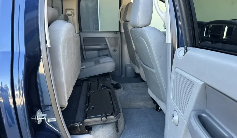 
								2009 Dodge Ram 2500 SLT Quad Cab Cummins full									