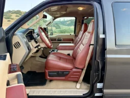 
										2009 Ford F-250 King Ranch Crew Cab Power Stroke full									