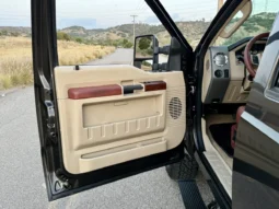 
										2009 Ford F-250 King Ranch Crew Cab Power Stroke full									