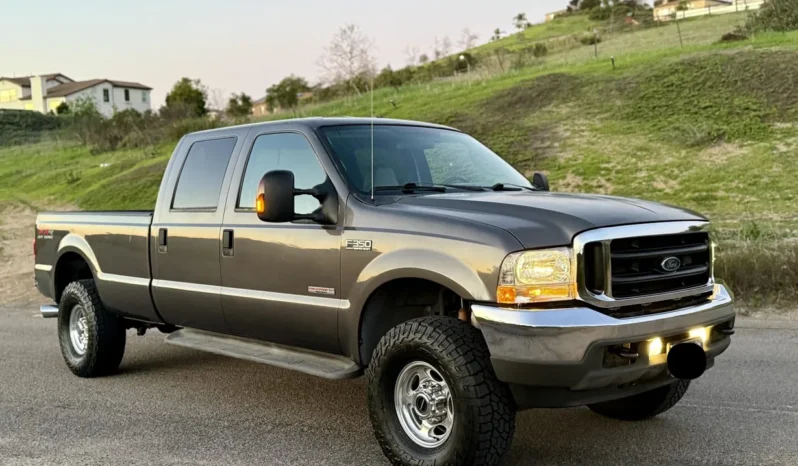 
								2004 Ford F-350 Super Duty Lariat Crew Cab full									