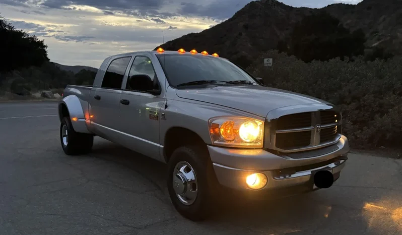 
								2007 Dodge Ram 3500 SLT Mega Cab Dually full									