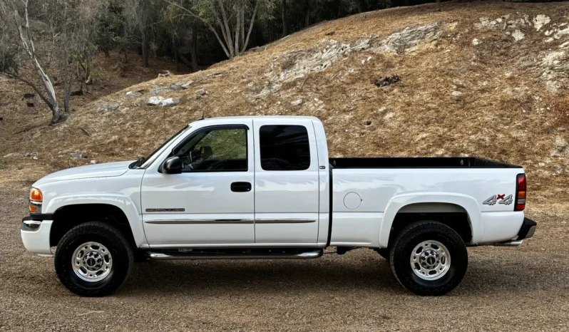 
								2005 GMC Sierra 2500HD SLT 4×4 full									