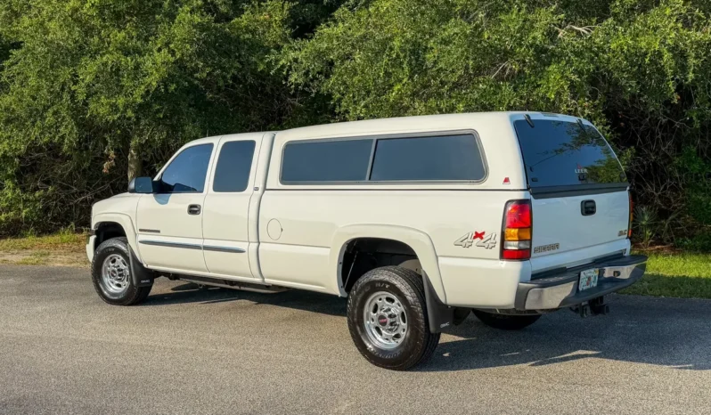 
								2005 GMC Sierra 2500HD SLT Extended Cab full									