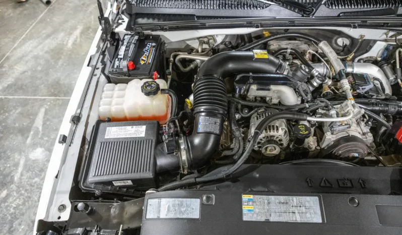 
								2005 Chevrolet Silverado 2500HD LS Crew Cab Duramax full									