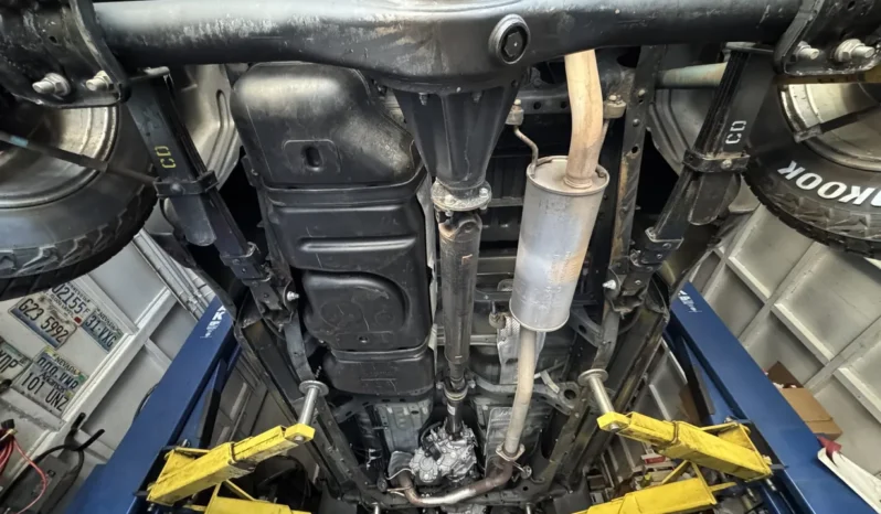 
								2005 Toyota Tacoma SR5 TRD Sport Access Cab V6 full									