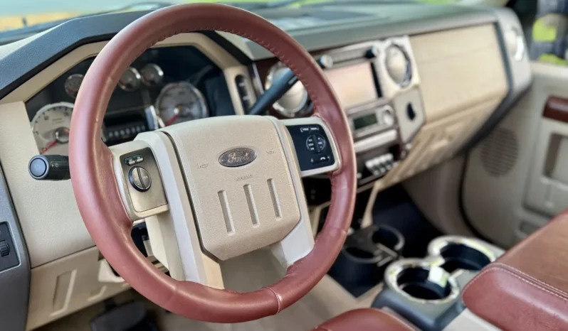 
								2009 Ford F-250 King Ranch Crew Cab Power Stroke full									