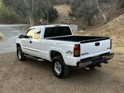 
										2005 GMC Sierra 2500HD SLT 4×4 full									