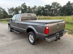
										2010 Ford F-250 XLT Crew Cab Power Stroke full									