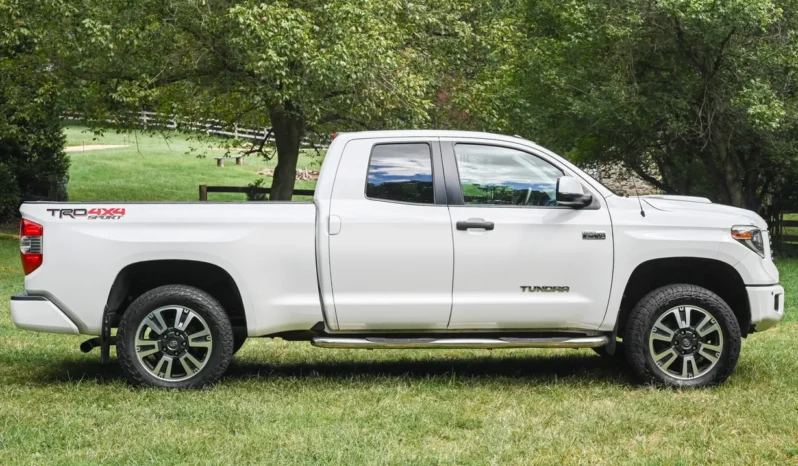 
								2018 Toyota Tundra SR5 Double Cab TRD Sport full									