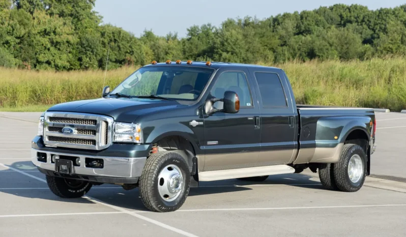 
								2005 Ford F-350 Super Duty King Ranch Crew Cab full									