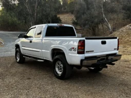
										2005 GMC Sierra 2500HD SLT 4×4 full									