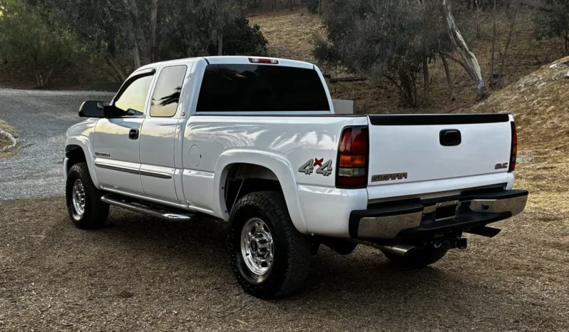 
								2005 GMC Sierra 2500HD SLT 4×4 full									